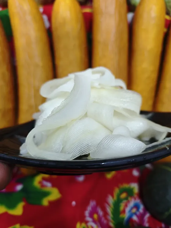 老黄瓜片，处理好了，冷冻发货，可以保存，回家直接冻上就可以