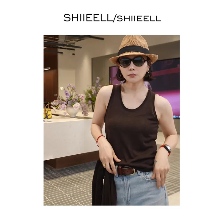 SHIIEELL深棕色吊带显瘦通勤时尚清透U领丝棉顺滑标牌背心女ZH425