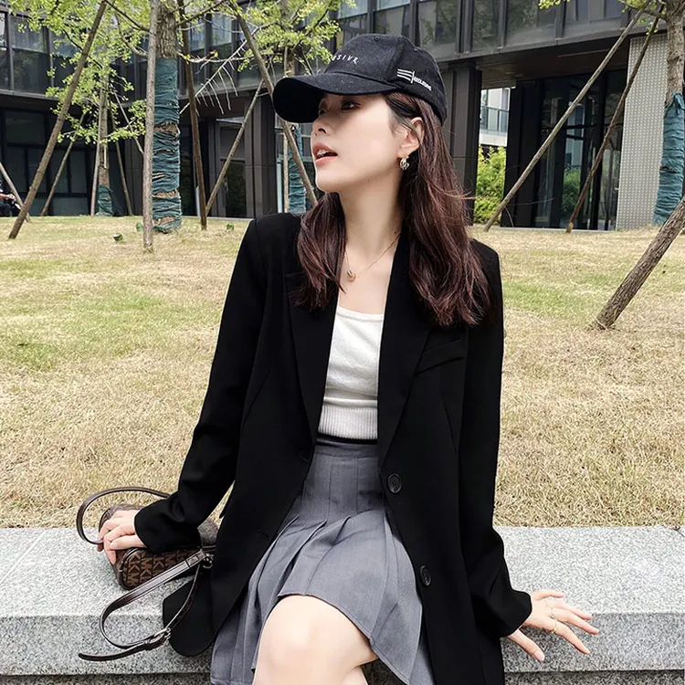 黑色小西装外套女2025春秋新款高级感休闲百搭通勤轻职风西服上衣