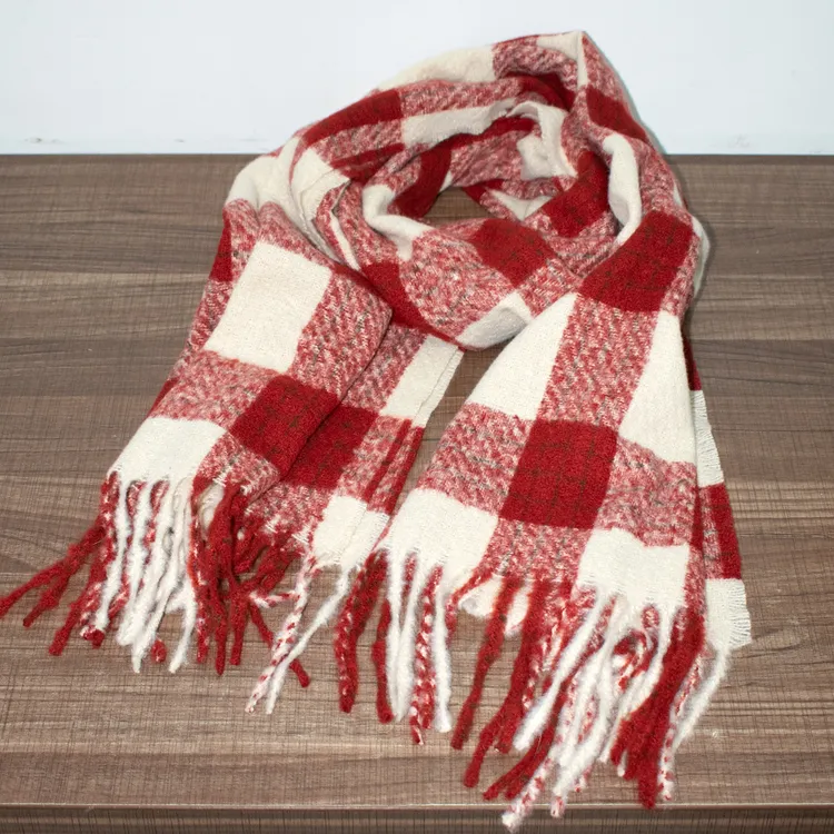 新年快乐冬天节日格子围巾学生流苏保暖软糯格纹高级氛围感披肩女