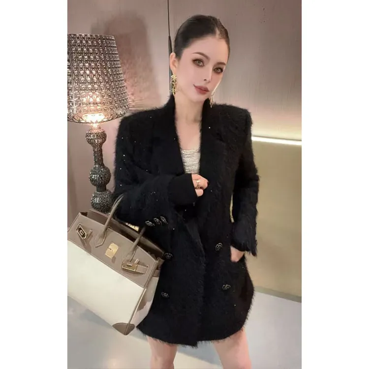 重工双排扣拼接亮片毛絮絮外套WT31116