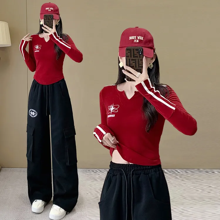 2025冬季新款磨毛加厚运动休闲套装女杠条T恤衫搭配工装裤两件套