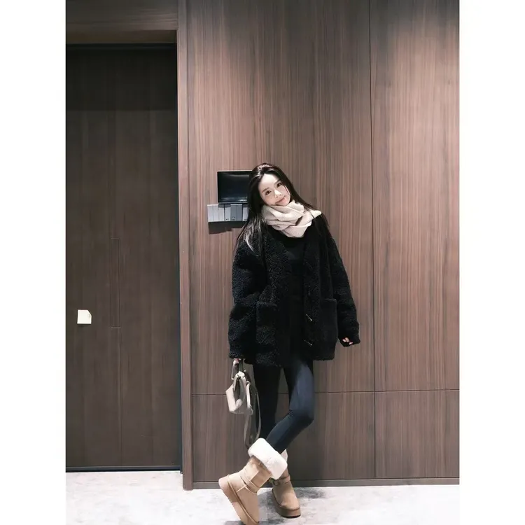 【痘痘私服】| 帽子可拆卸~假两件连帽颗粒卷卷毛外套