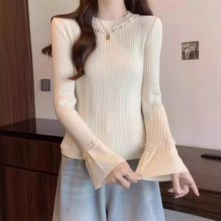 早春法式别致绝美上衣钉珠喇叭袖高级感超好看的毛衣针织打底衫女