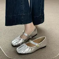 【品牌力荐】平底单鞋舒适2025春夏新款配裙子女鞋9860