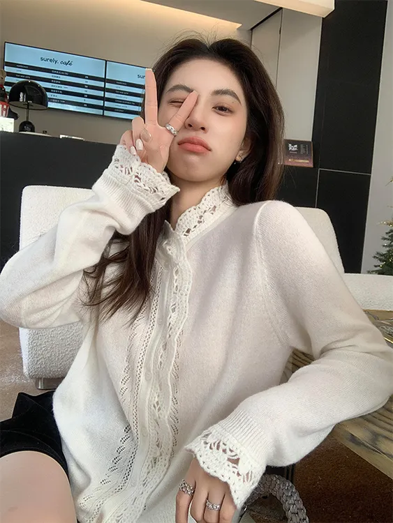 2025冬季软糯慵懒风设计感小众不撞款法式别致独特白色针织开衫女