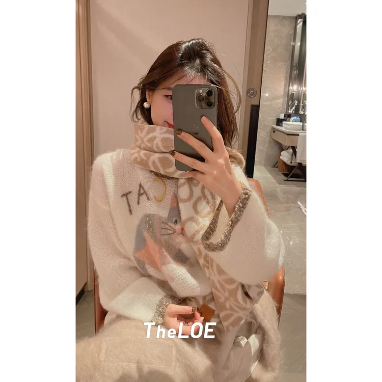 TheLOE/羊毛马海毛宽松圆领拼色猫猫长袖针织衫#LE-ZZ653E