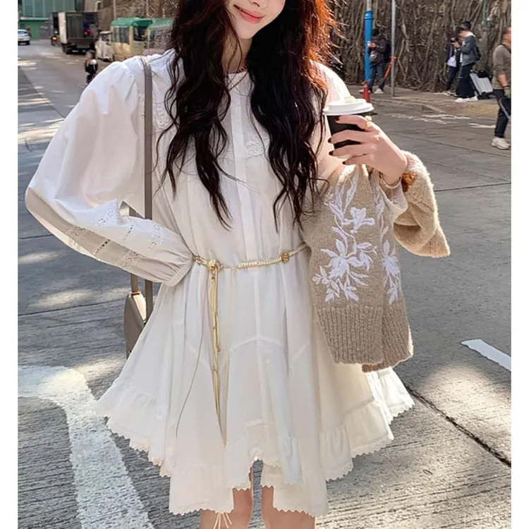 莱赛尔天棉蕾丝拼接不规则下摆字连衣裙女春圆领小白裙2025新