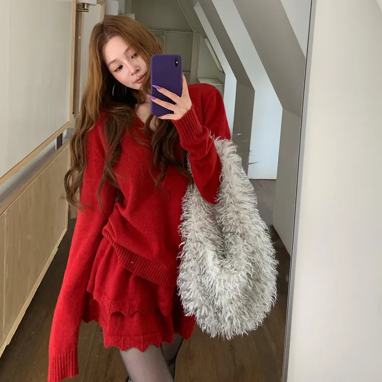 法式红色针织连衣裙子女秋冬季2026新款新年气质穿搭一整套装短裙