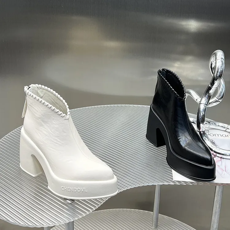 2025女秋冬新款尖头时尚百搭小短靴英伦风显瘦增高粗跟DG6217-22