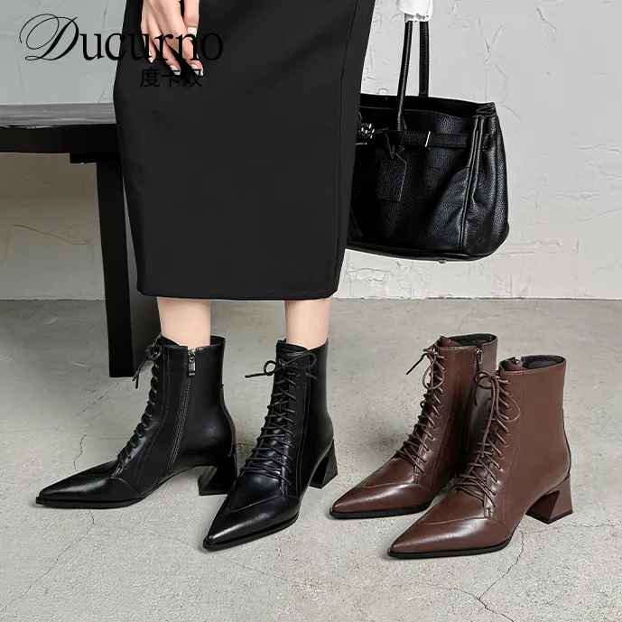 DUCURNO棕色粗跟高跟靴前系带马丁靴女尖头牛皮短靴侧拉链骑士靴
