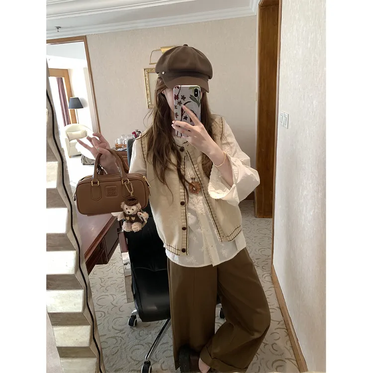 【轻启秋日】软糯撞色胸标针织马甲+刺绣花边泡泡袖衬衫22578#