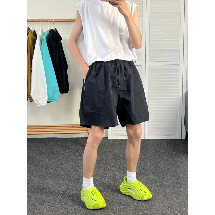 轻薄款透气休闲短裤沙滩裤潮牌速干宽松五分裤男女生夏季直筒中裤