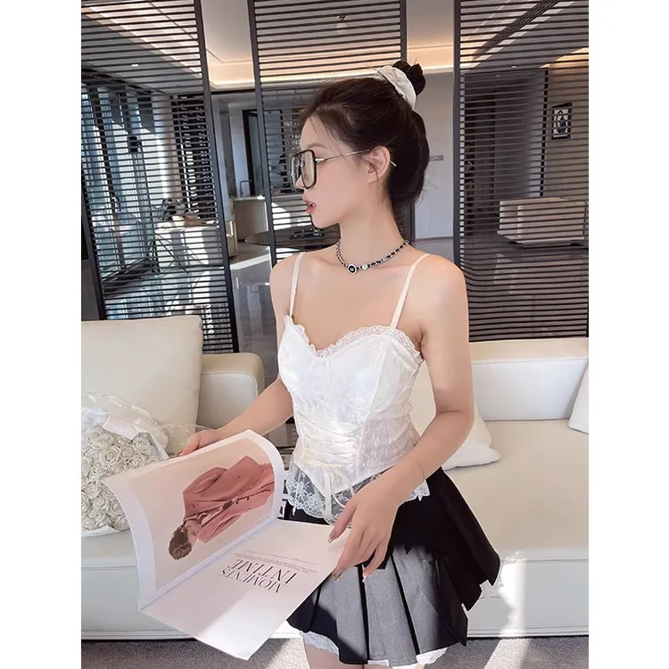 法式白色吊带背心女2024新款内搭秋冬蕾丝带胸垫性感辣妹鱼骨上衣