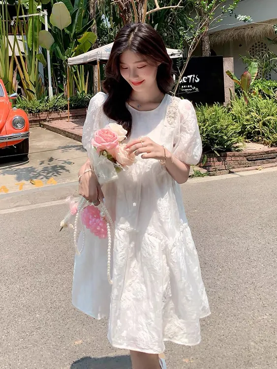 新款连衣裙2025夏季法式甜美风提花刺绣珍珠设计