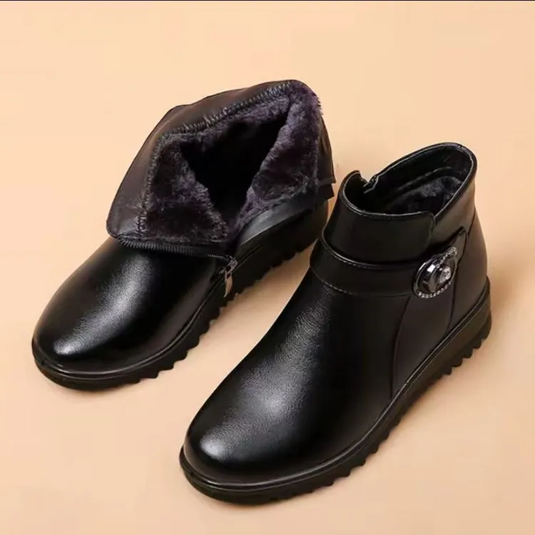 妈妈鞋棉鞋中老年加绒冬季保暖防滑短靴中年女鞋奶奶秋冬老人皮鞋