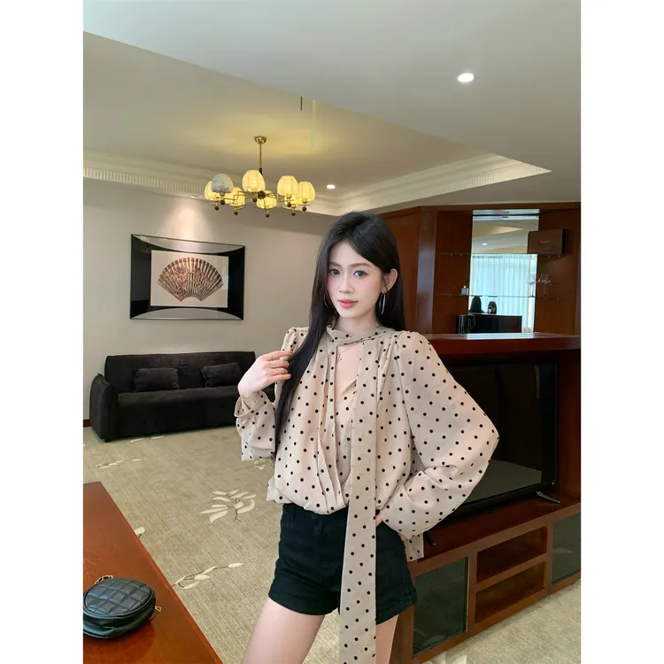 法式复古名媛气质飘带波点衬衫女秋季设计感小众宽松显瘦百搭上衣