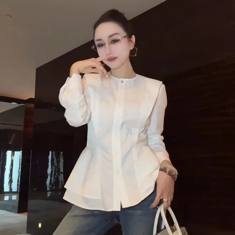 法式圆领长袖收腰蚂蚁腰显瘦衬衫早春新款设计感气质上衣大码女装