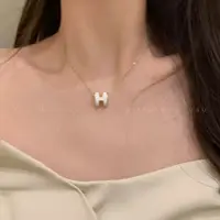 铜合金吊坠  简约裸色H字母项链女吊坠锁骨链气质时尚
