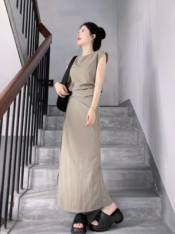 极简风绑带背心显瘦套装女2025夏季新款复古无袖上衣半身裙两件套