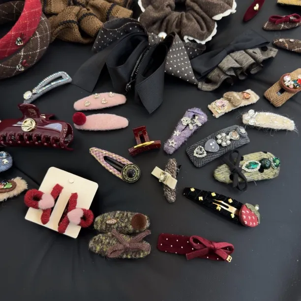 小众设计ins风秋冬甜美红色蝴蝶结毛毡抓夹发饰合集