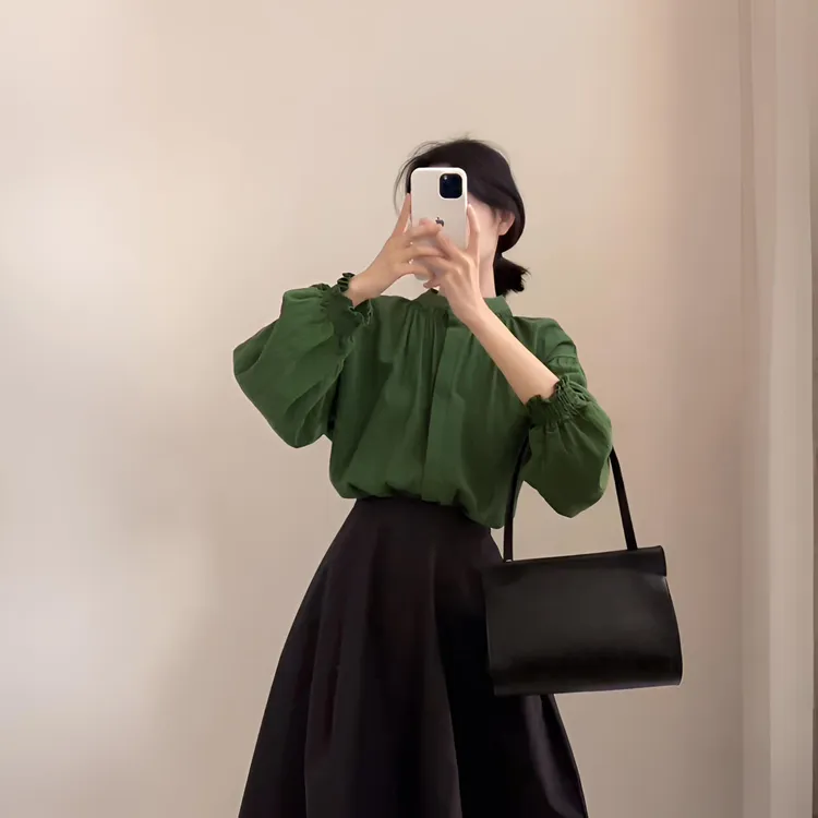 轻奢气场强大女装2025春季新款宽松绿色衬衫上衣高腰半身裙两件套