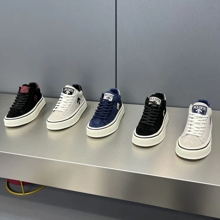 68-765秋冬新款男鞋皮面舒适百搭软底板鞋男士时尚休闲鞋