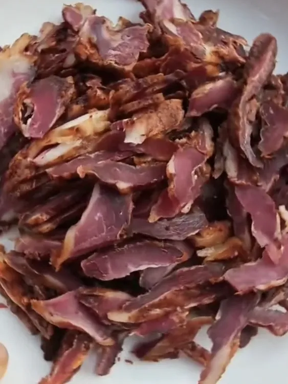 尹定花传统式腊味腊肉吊干肉乡村计划坨坨彝族坨坨肉