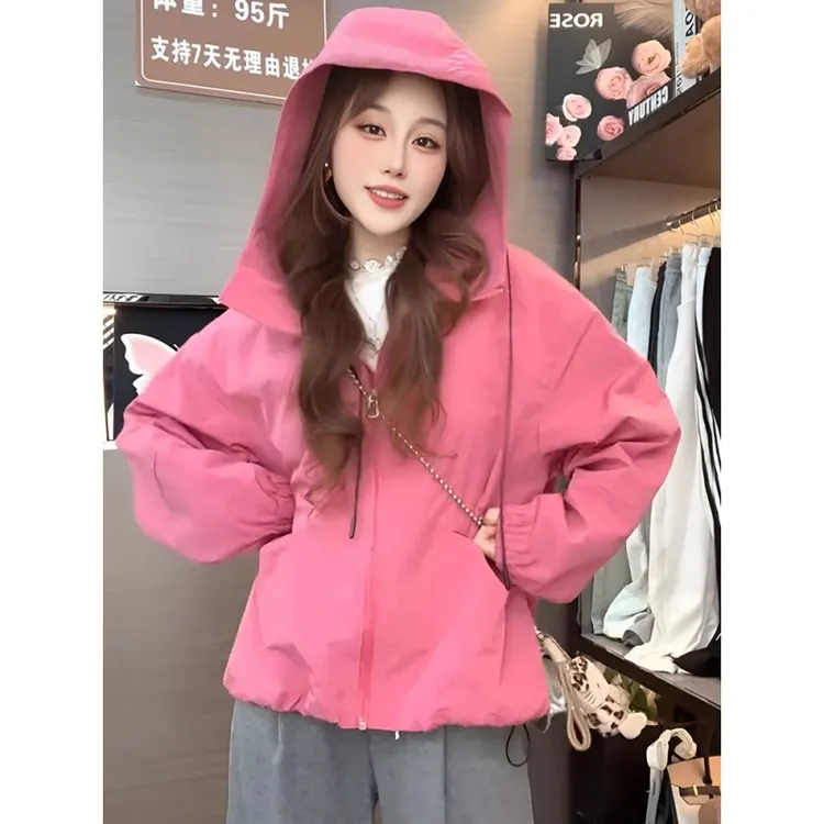 2-300斤欧货连帽宽松外套女2025春季新款洋气减龄显瘦短款冲锋衣