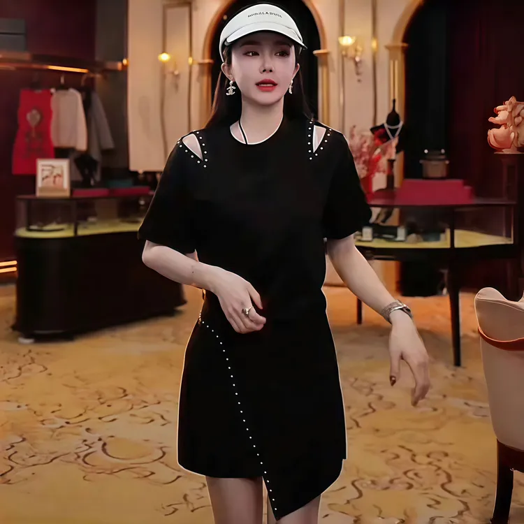 气质钉珠镂空露肩套装女2025夏季新款高级感短袖半身裙显瘦两件套