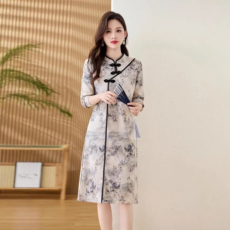 中腰2025秋季新款女装新中式国风立领盘扣长款气质时尚连衣裙 GT8