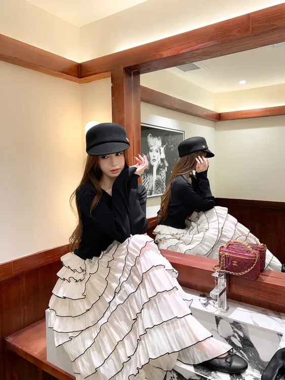 SUPENANA显瘦穿搭中长款法式连衣裙女士场合女装洋气高贵上衣秋冬