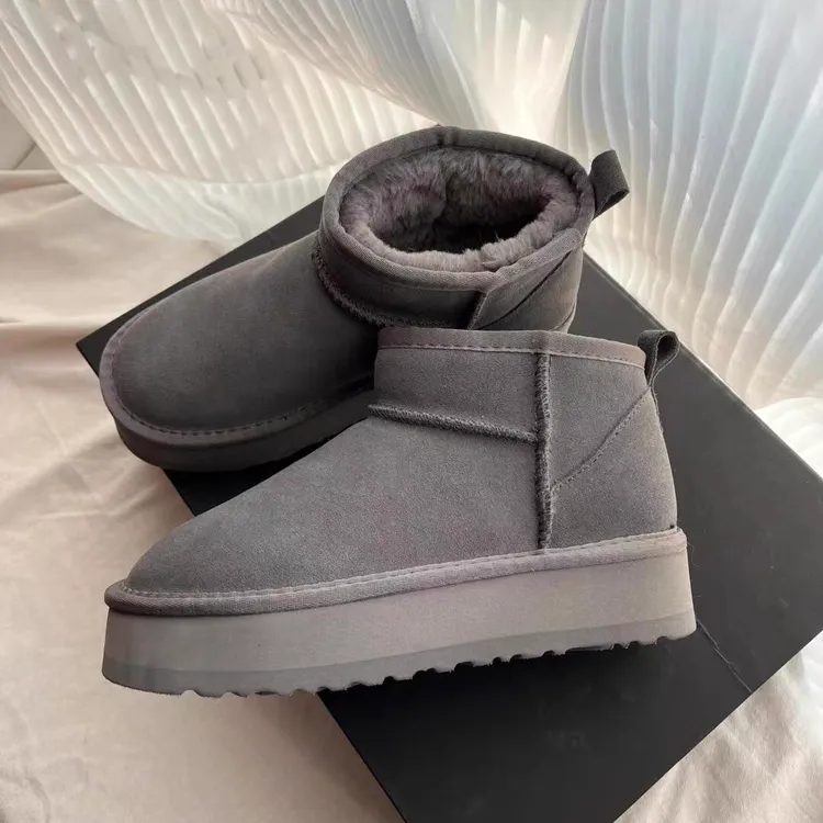 灰色雪地靴男女款2025新款冬季加绒加厚厚底增高桑坡皮毛一体棉鞋
