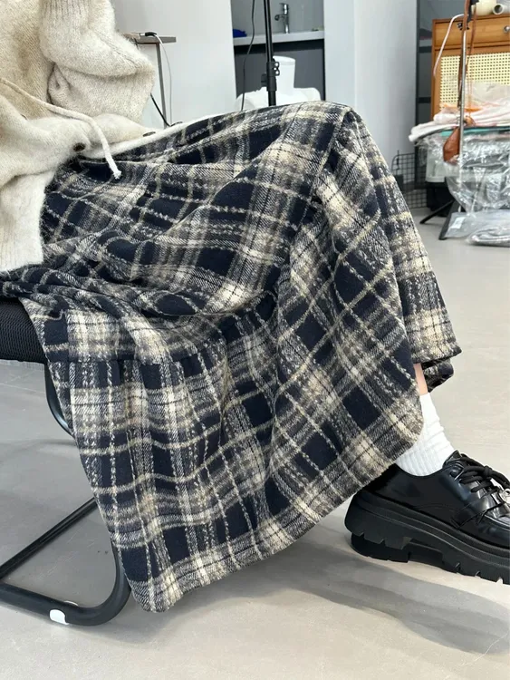 慵懒风毛呢格子裙女秋冬新款大码胖mm遮胯显瘦a字中长款蛋糕裙