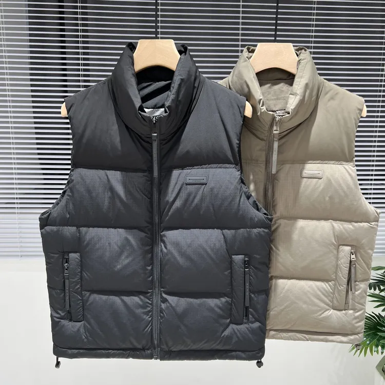 羽绒马甲男2025秋冬新款纯色保暖背心时尚百搭无袖百搭坎肩马夹潮