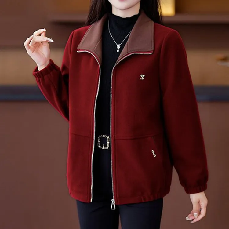 中老年春秋新款时尚洋气外搭2025妈妈外套短款夹克宽松休闲上衣女