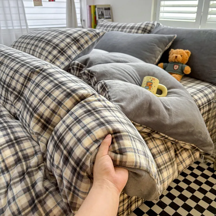 2026新款四件套格子牛奶绒简约床单床笠款保暖三件套加绒加厚床品