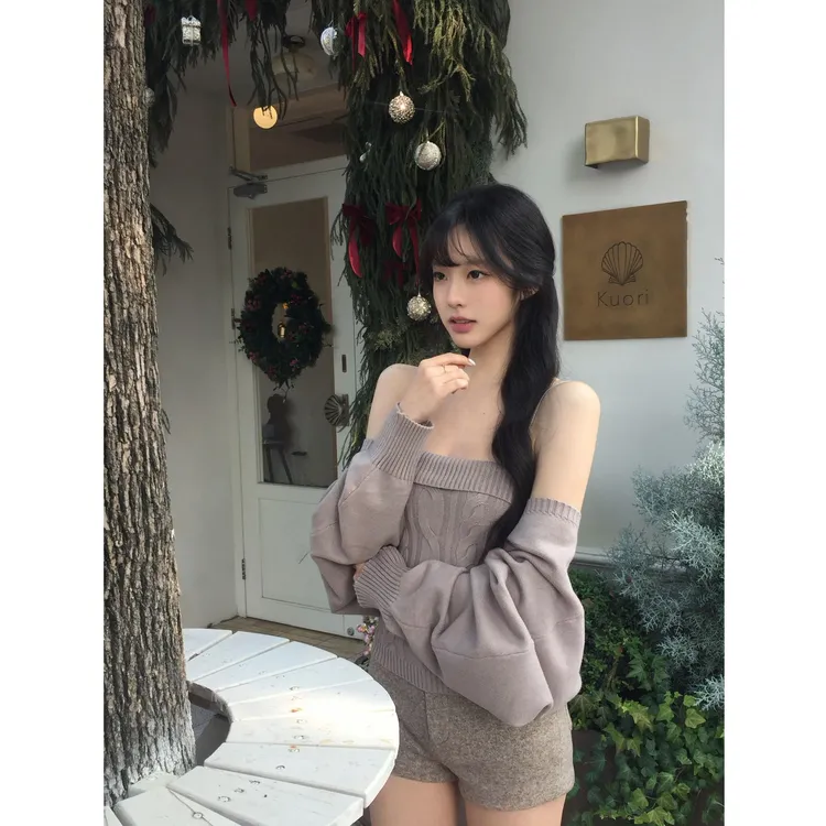 松弛感气质宽松显瘦长袖短款针织开衫纯欲风吊带背心套装女秋冬