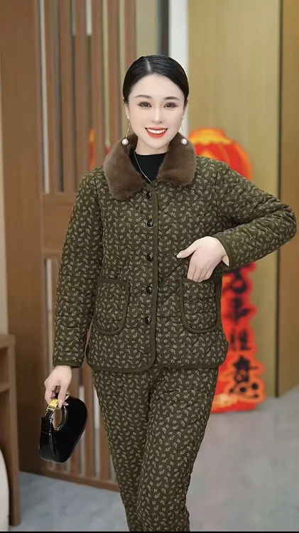 时尚毛领居家外出提花加绒加厚棉服套装 中老年女装 保暖 冬季