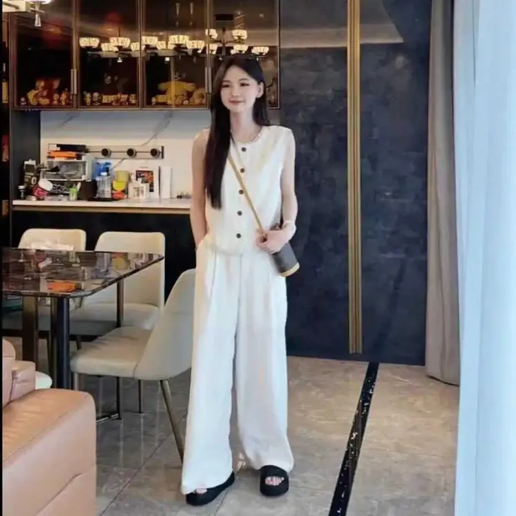 欧洲站时尚小资套装气质减龄无袖上衣直筒休闲松紧腰长裤两件套