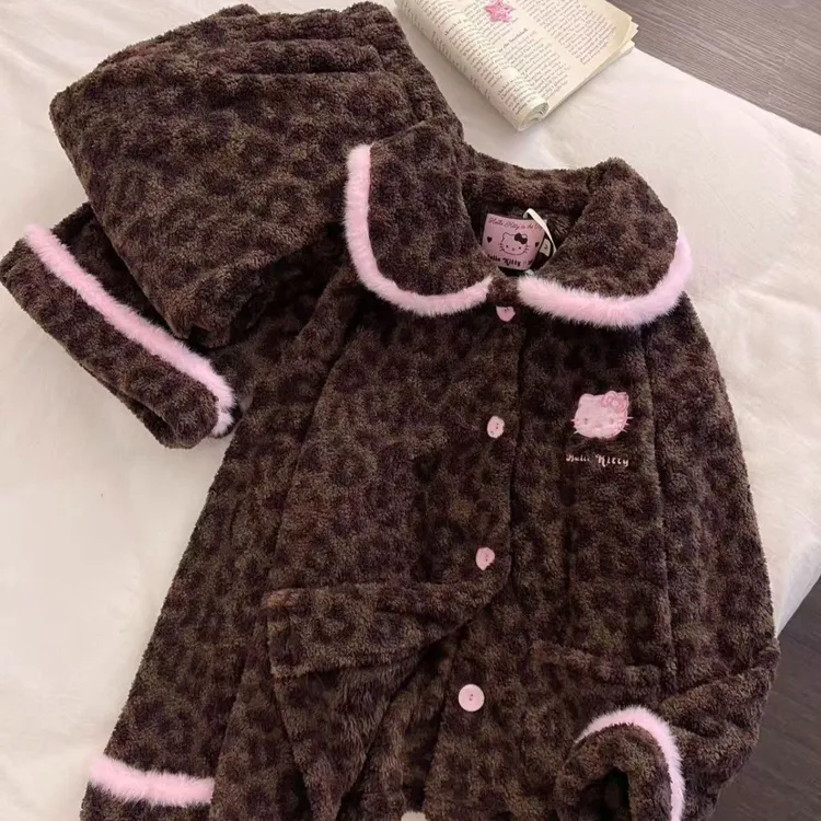 甜酷娃娃领HelloKitty豹纹加绒加厚睡衣女冬季2025新款家居服套装