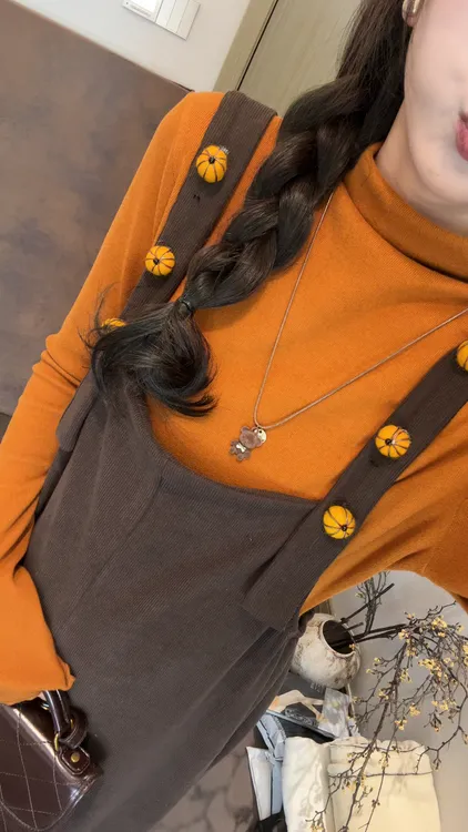 时尚孕妇秋冬新款原创孕妇背带裤洋气减龄+打底上衣两件套套装