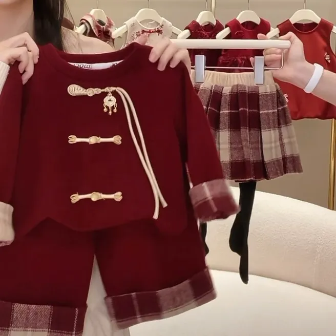 【中式美学女童冬季新款拜年服新中式加绒上衣加厚洋气格子裤套装