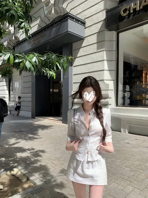 收腰衬衫+低腰短裙裤套装