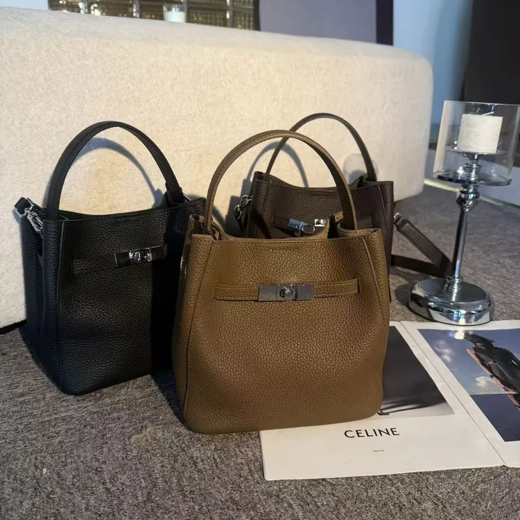 斜跨手机包时尚简约风荔枝纹水桶包黑色拉链斜挎包