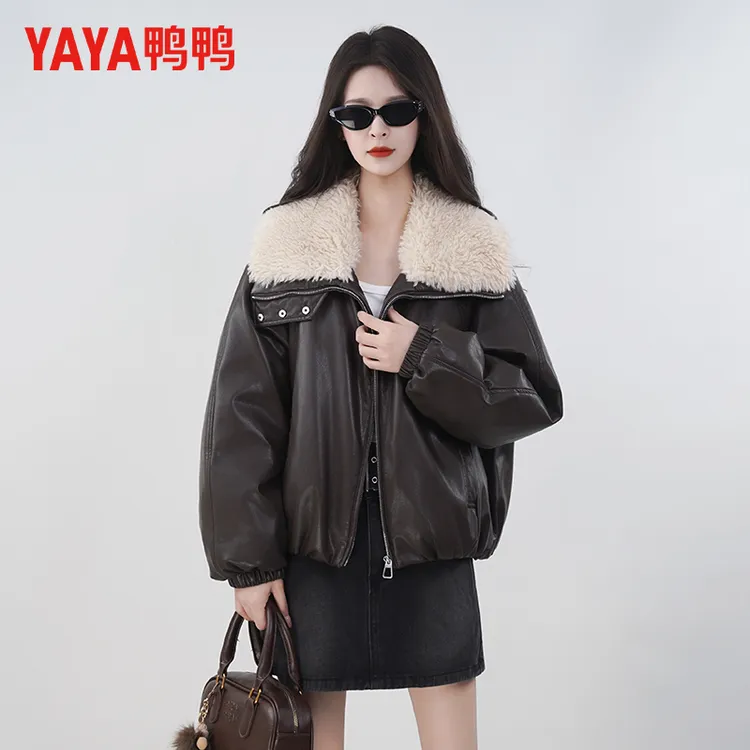 YAYA/鸭鸭皮衣羽绒服女秋冬季宽松百搭时尚休闲拼接毛领短款外套