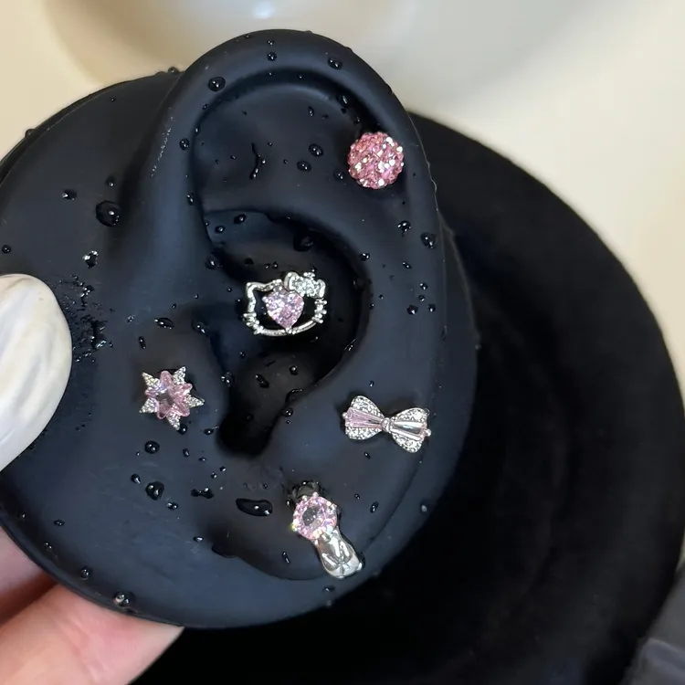 钛钢耳饰 可选杆长杆粗可爱爱心kt小猫耳骨钉钛钢螺丝拧仙女甜美