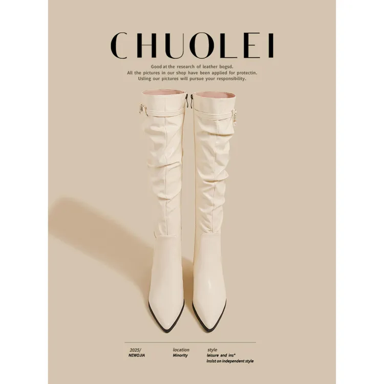 【官网小C&K旗舰店】2025秋冬季新款粗跟尖头褶皱长筒靴女白色高跟