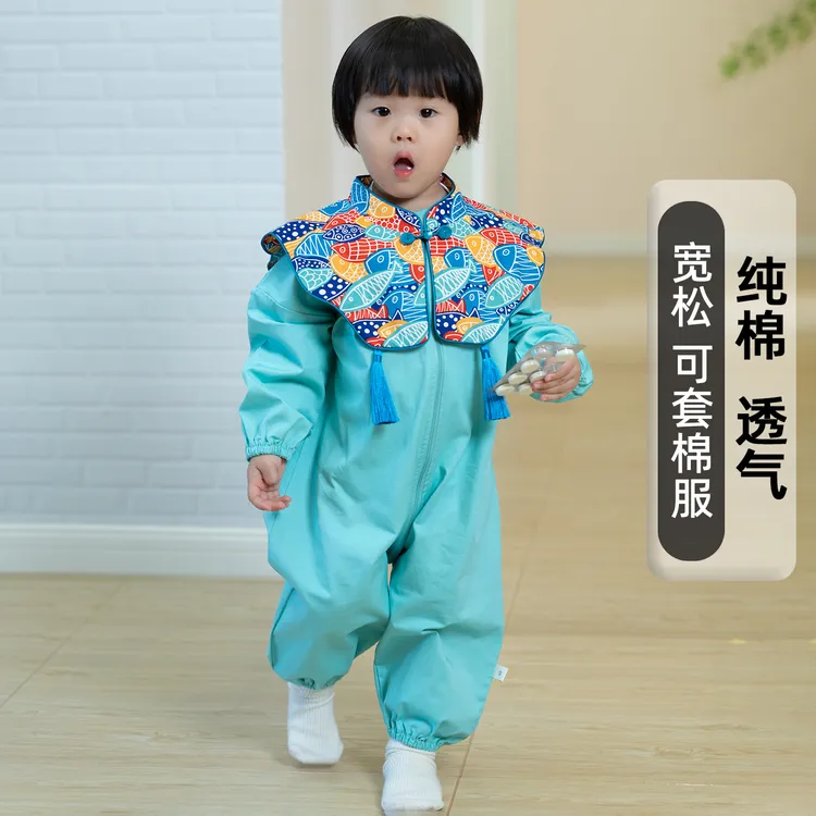 婴儿爬行服纯棉外出防脏连体罩衣宽松护衣拜年服中国风宝宝爬爬服