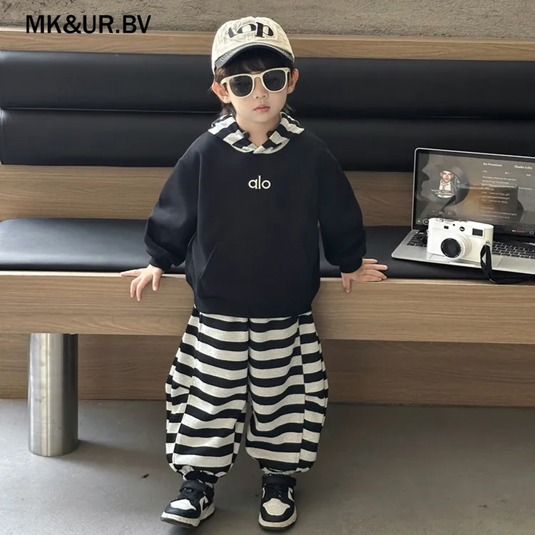 MK&UR.BV男童秋装儿童秋季套装2025新款炸街条纹卫裤潮酷痞帅童装